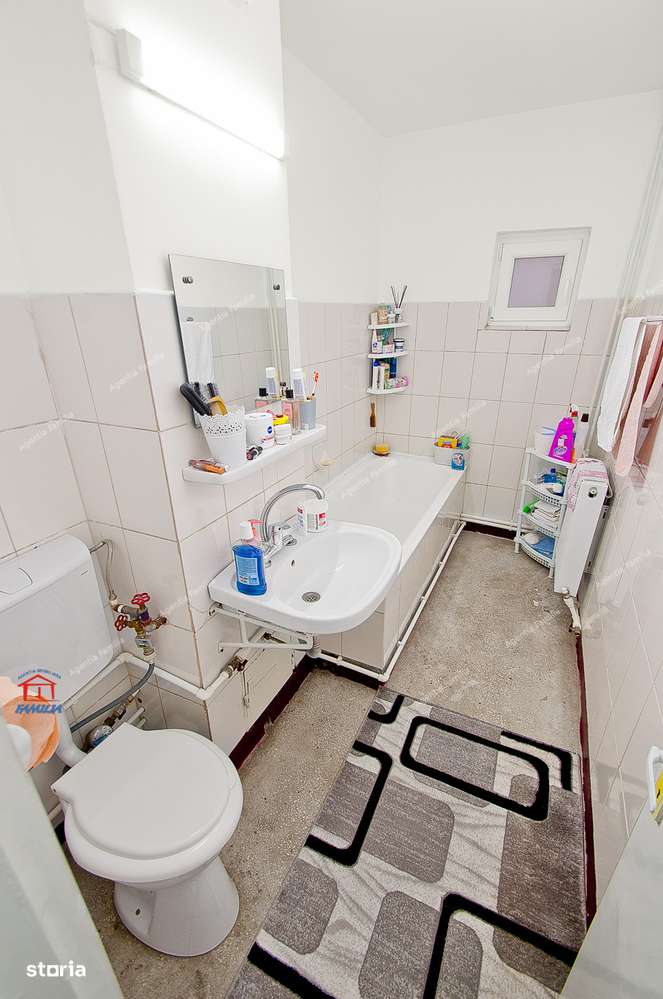 Vand/schimb apartament cu 4 camere, Micro 17( Penny)etaj 6, sup.98 mp.-6