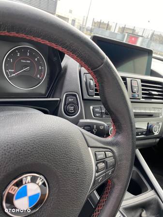 BMW Seria 2 218d Coupe Sport Line - 9
