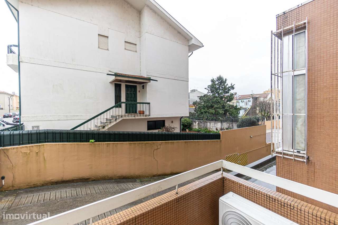 Apartamento T3 renovado | Bonfim, Porto | 105 m2-33