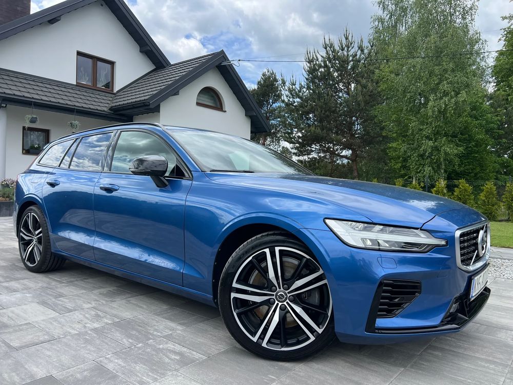 Volvo V60 II T8 AWD Twin Engine Geartronic R-Design 2019