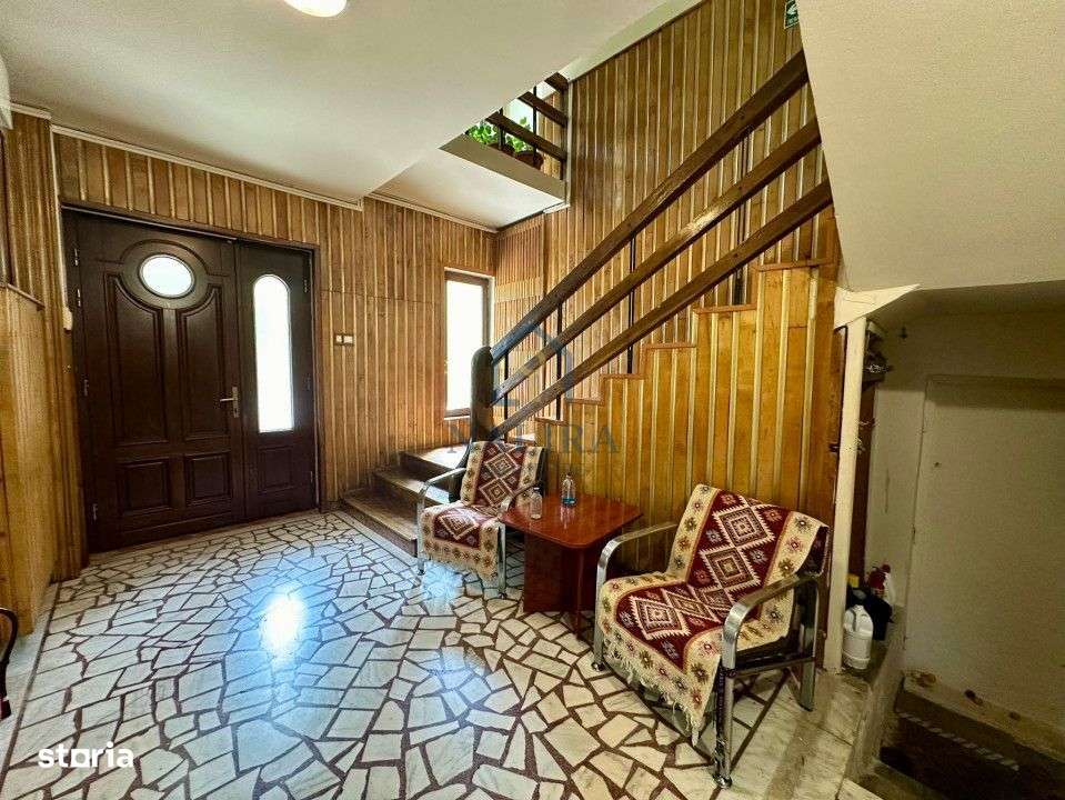 Casă de vânzare - Imagine principală: 4/17