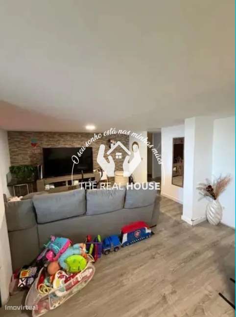 Moradia (Estreito de Câmara de Lobos) - Grande imagem: 5/14