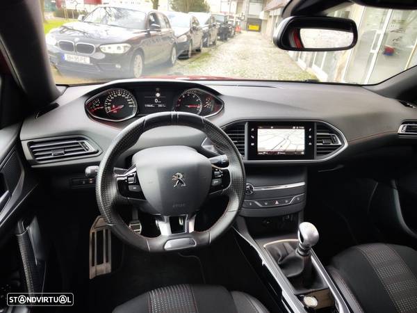 Peugeot 308 1.2 PureTech GT Line - 30