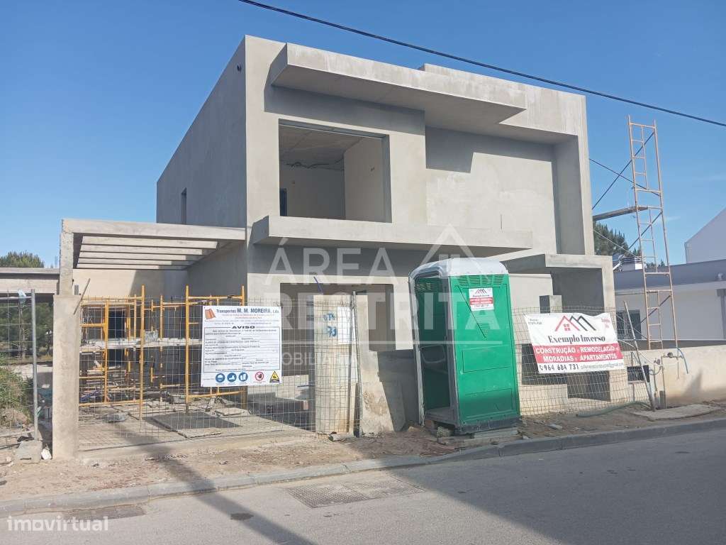 MORADIA ISOLADA T3 COM PISCINA com 195m2 - Grande imagem: 3/42