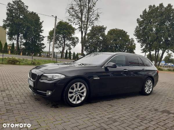 BMW Seria 5 520d Touring - 1