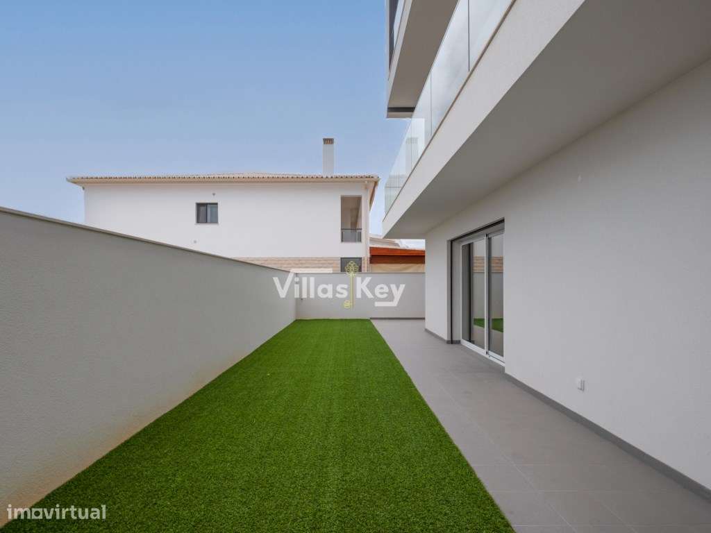 Moradia com 3 quartos, vista campo e mar em Mexilhoeira/Algarve/Por... - Grande imagem: 4/36