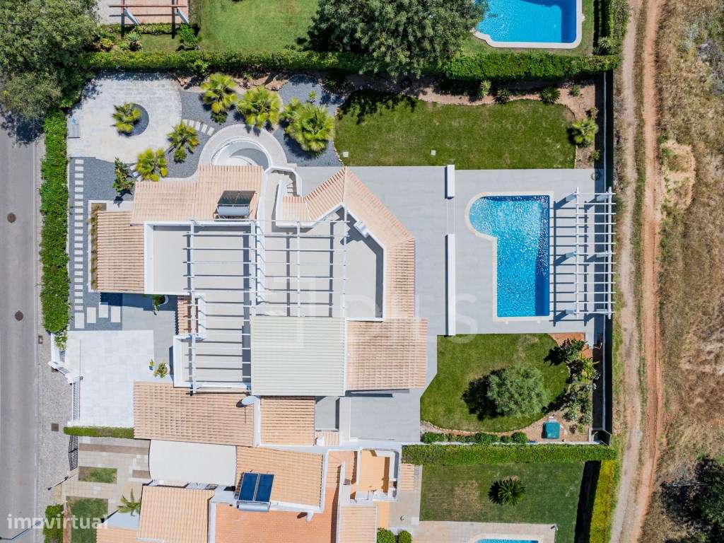 Moradia T4 com piscina em Vilamoura, Algarve-26