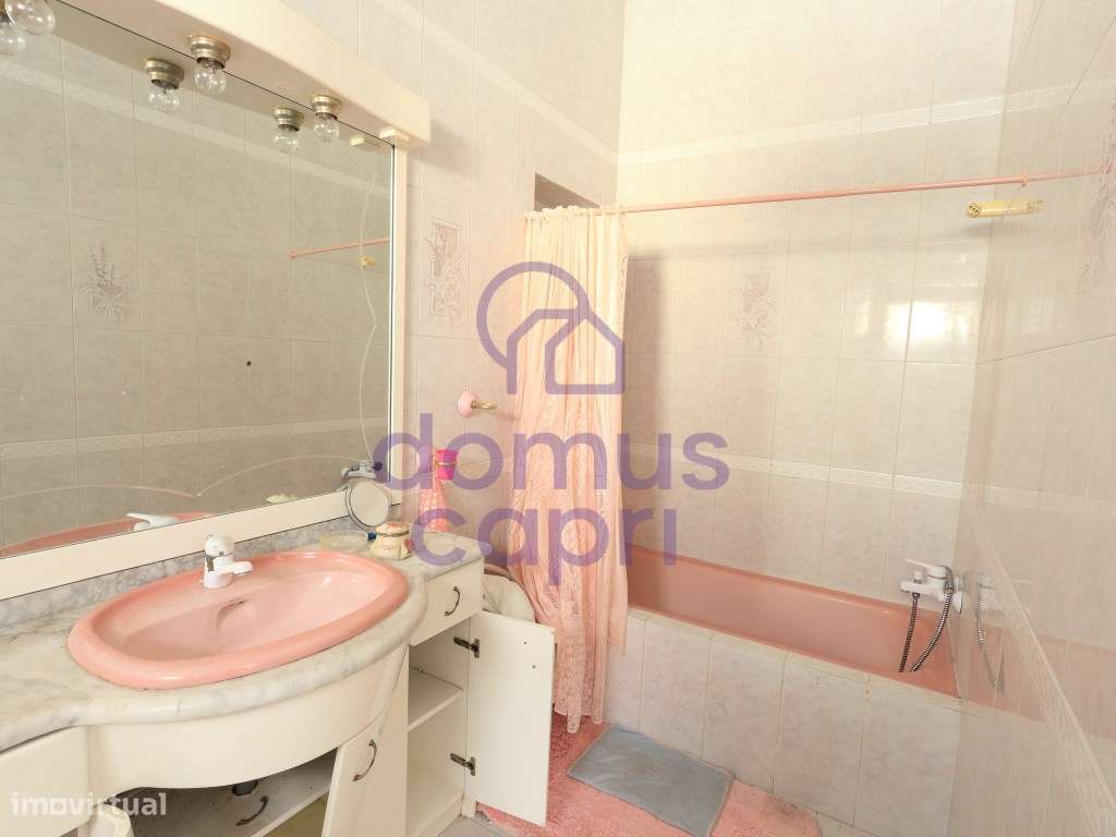 Moradia T2 + 2 com quintal e vista mar em Fuzeta-13