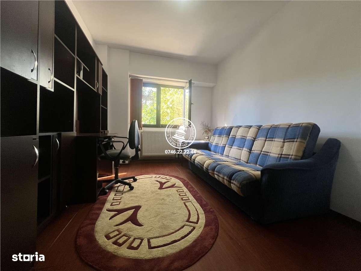 Apartament decomandat cu 3 camere in Nicolina - str.Carpati - Imagine principală: 4/12