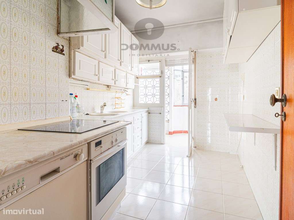 Apartamento T3 em Cruz Quebrada | Vista Rio-14