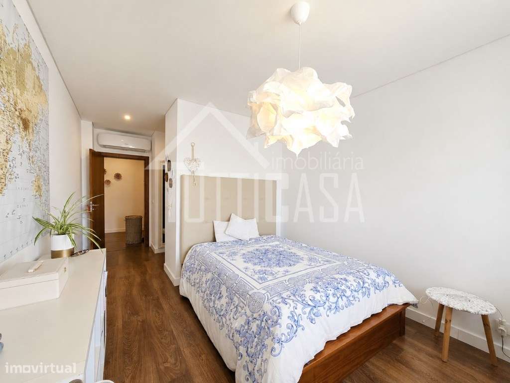 Apartamento T3 c/2 Box's e wallBox + painel solar. Venda Do Pinheiro.-17