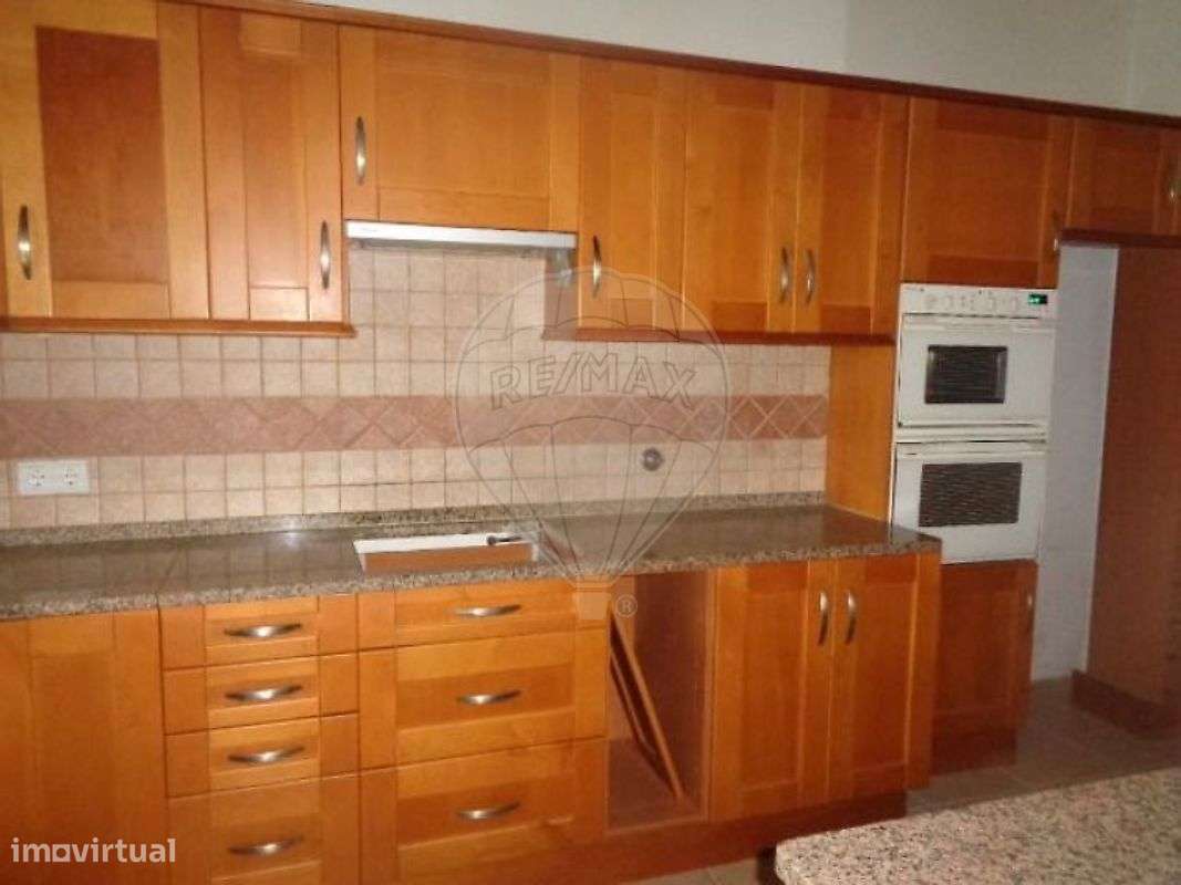 Moradia T3 para venda-4