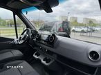 Mercedes-Benz Sprinter - 11