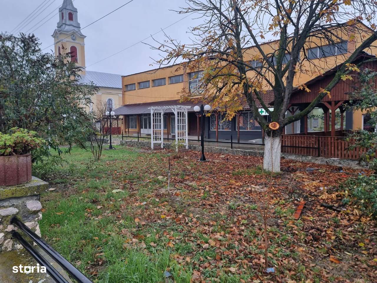 Spații comerciale de 110 mp și 36 mp, vitrină stradală – Seleuș - Imagine principală: 4/20