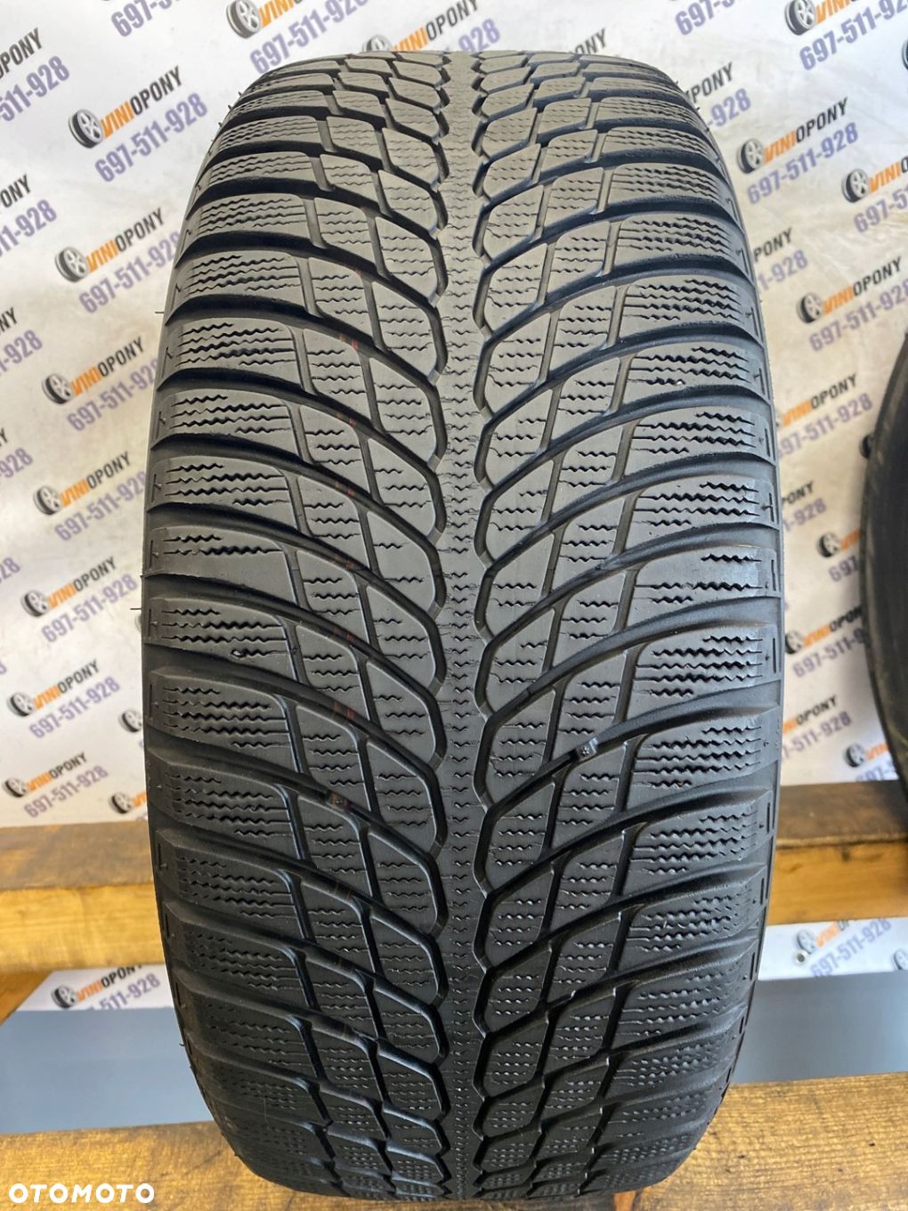 Bridgestone Blizzak LM-32S 225/50-17 98H - 1