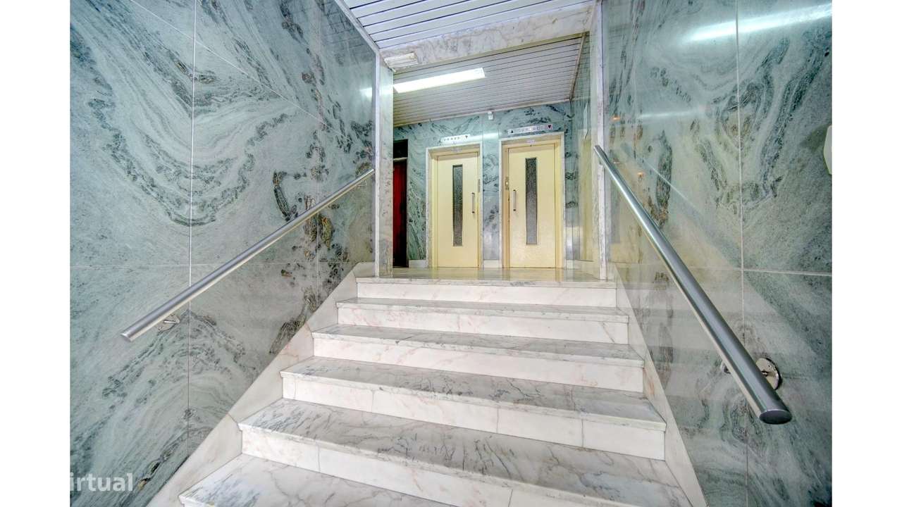 Apartamento T4 em Lisboa-26