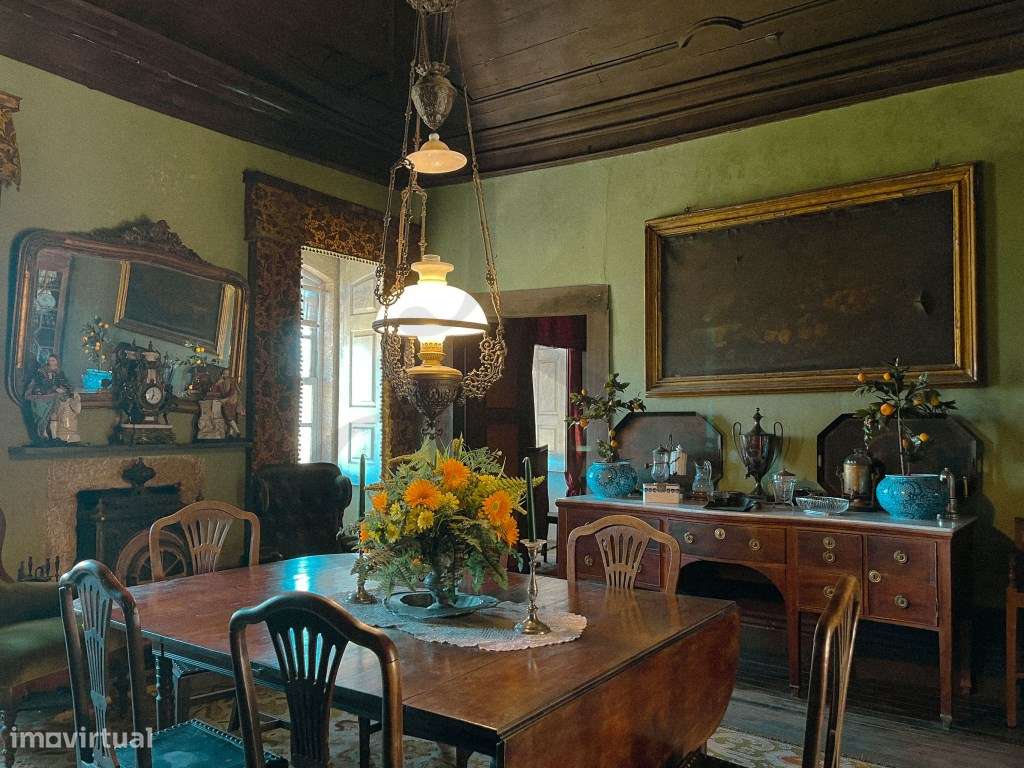 Casa Senhorial Brasonada do Século XVIII na Região do Douro-36