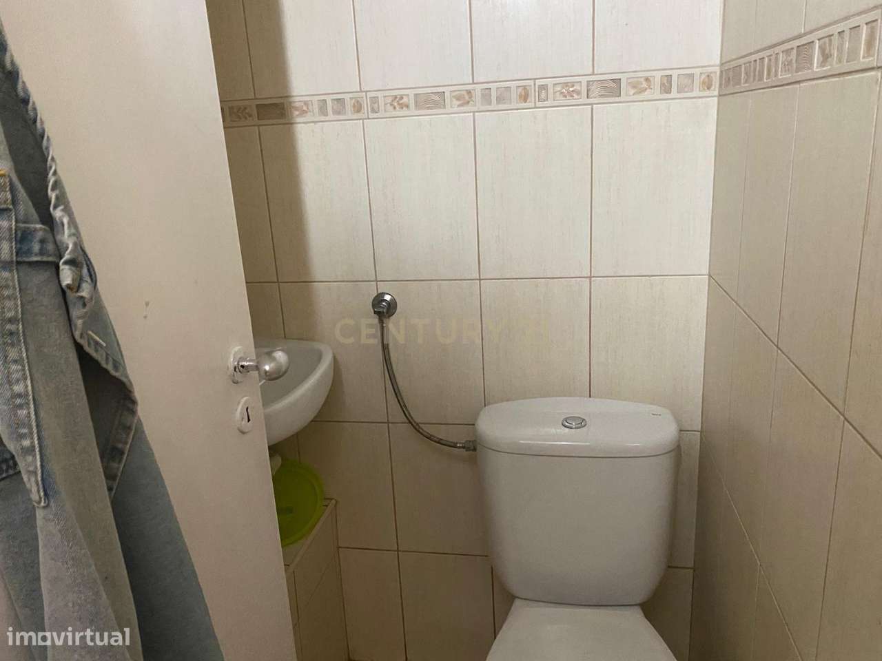 Restaurante em São Domingos de Benfica com faturação ativa e clientela-15