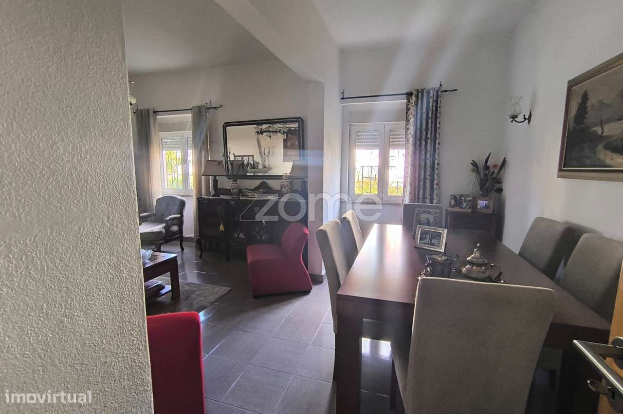 Moradia T4 unifamiliar Carnide-16