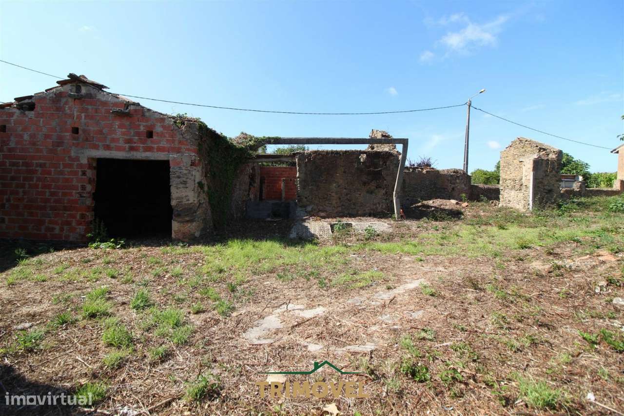 Moradia para remodelar em Válega, Ovar-12