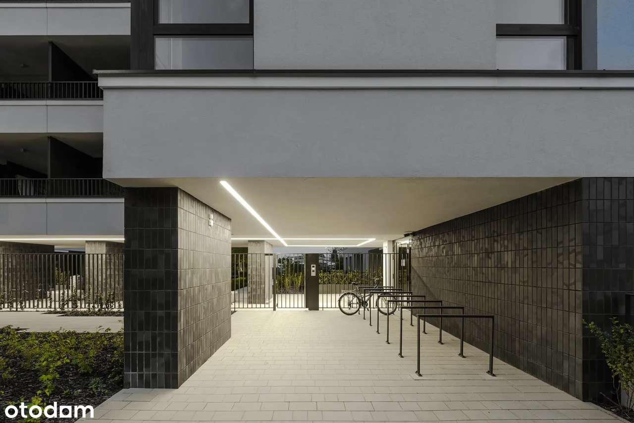 Gotowiec inwestycyjny z garażem niedaleko lotniska - gotowe do odbioru-2