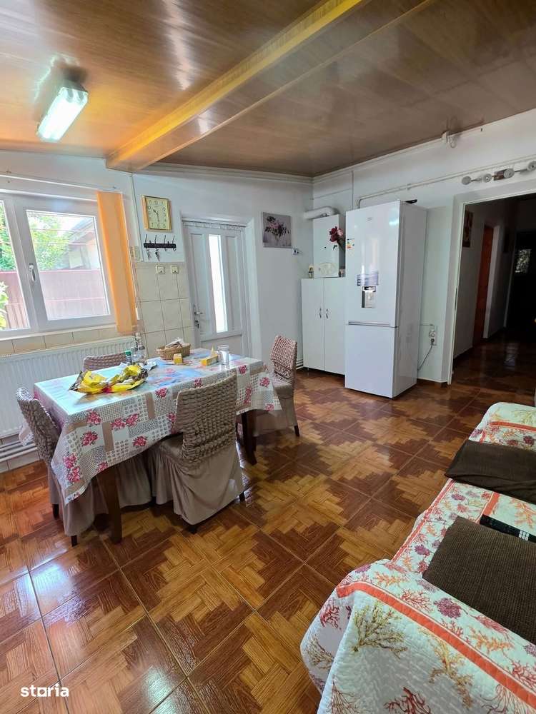 De vanzare casa din caramida, in zona Pietei Mari, Teren 390 mp - Imagine principală: 4/14