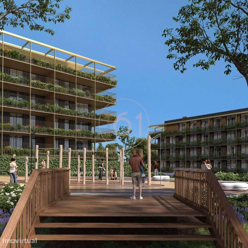 T3 com 136 m2  de área útil com área exterior de 115m2 - Grande imagem: 2/33