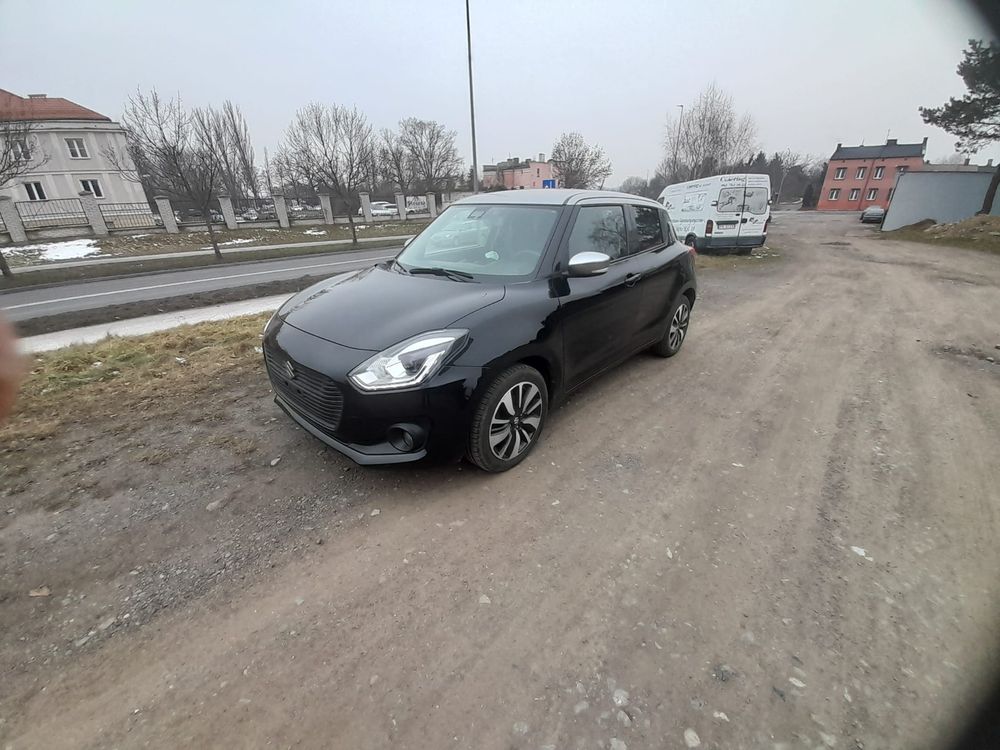 Suzuki Swift VI 1.2 Premium Plus 2017
