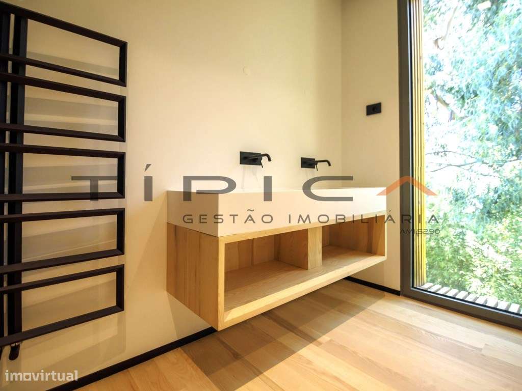 Moradia LUXO Condomínio Privado-20