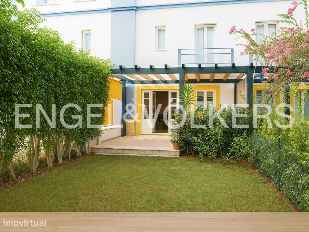 Moradia com jardim na Praia Verde-0