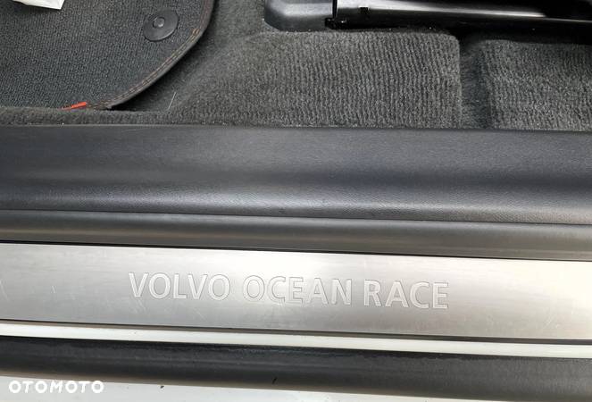 Volvo XC 60 D4 AWD Ocean Race - 29