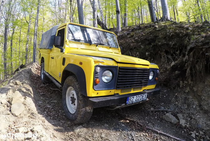 Land Rover Defender 110 High Capacity Pick Up - 4