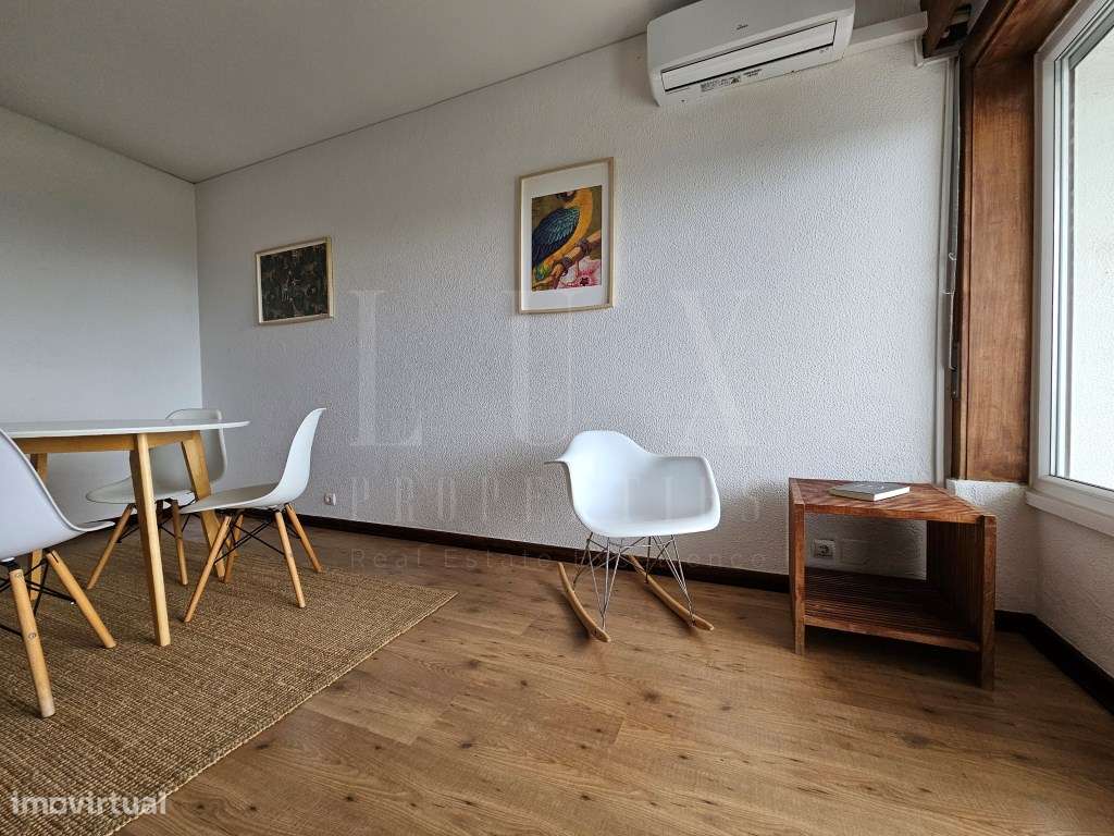 APARTAMENTO T1 EM CARCAVELOS COM VISTA MAR 1ª LINHA A 200m DA PRAIA-9