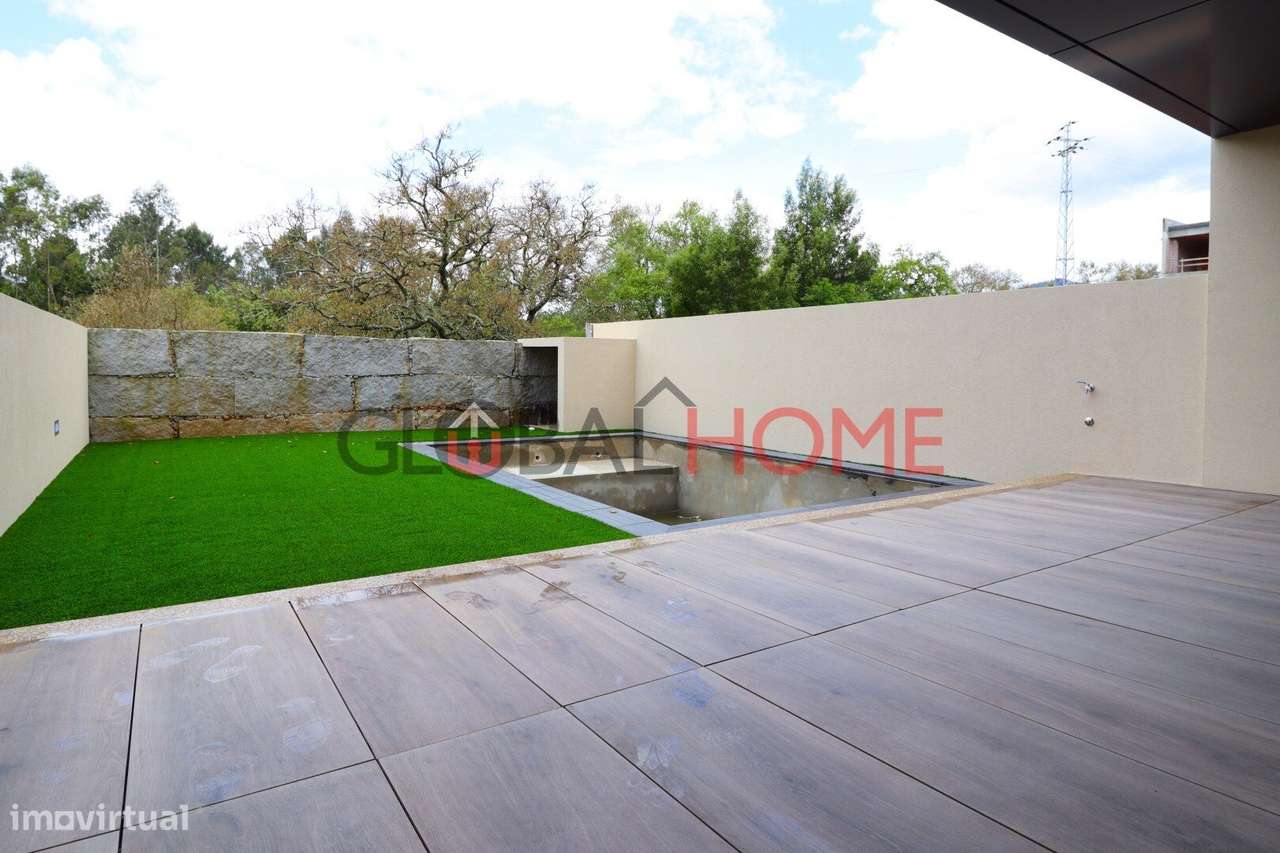 Moradia T3 Nova com Terraço e Piscina em São Pedro da Cova - Grande imagem: 5/60