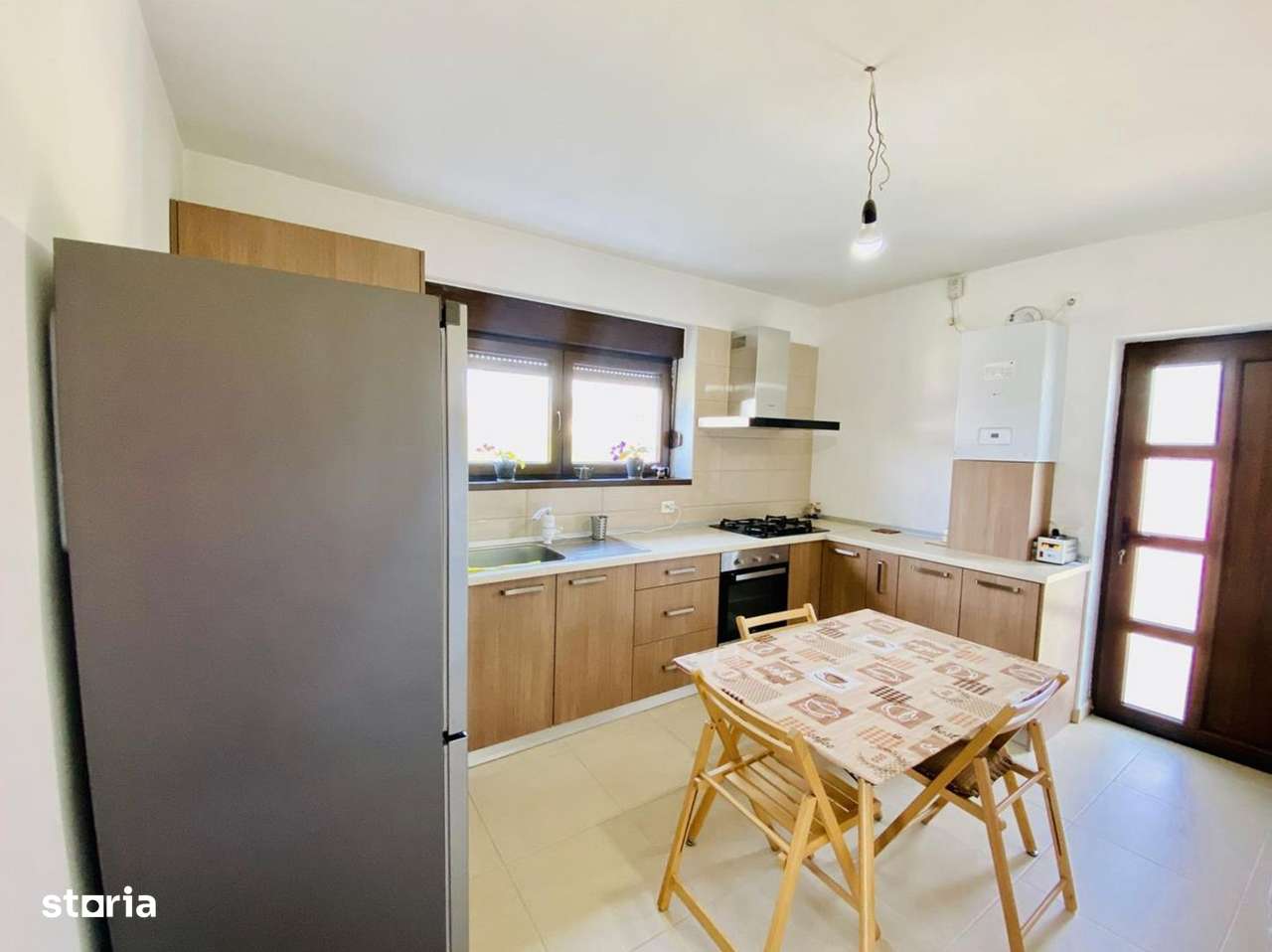 Casa individuala - 5 camere, 135 mpu, teren 372 mp - Imagine principală: 2/8