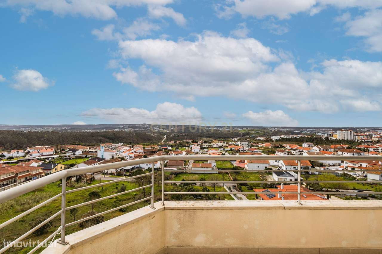 T3 com excelente exposição solar em Telheiro – Leiria-15