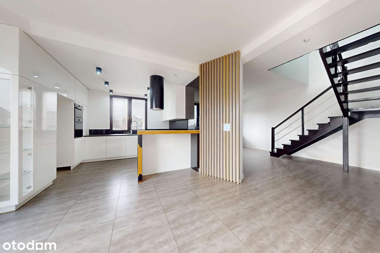 *Dom wolnostojący wykończony, wysoki standard*-6