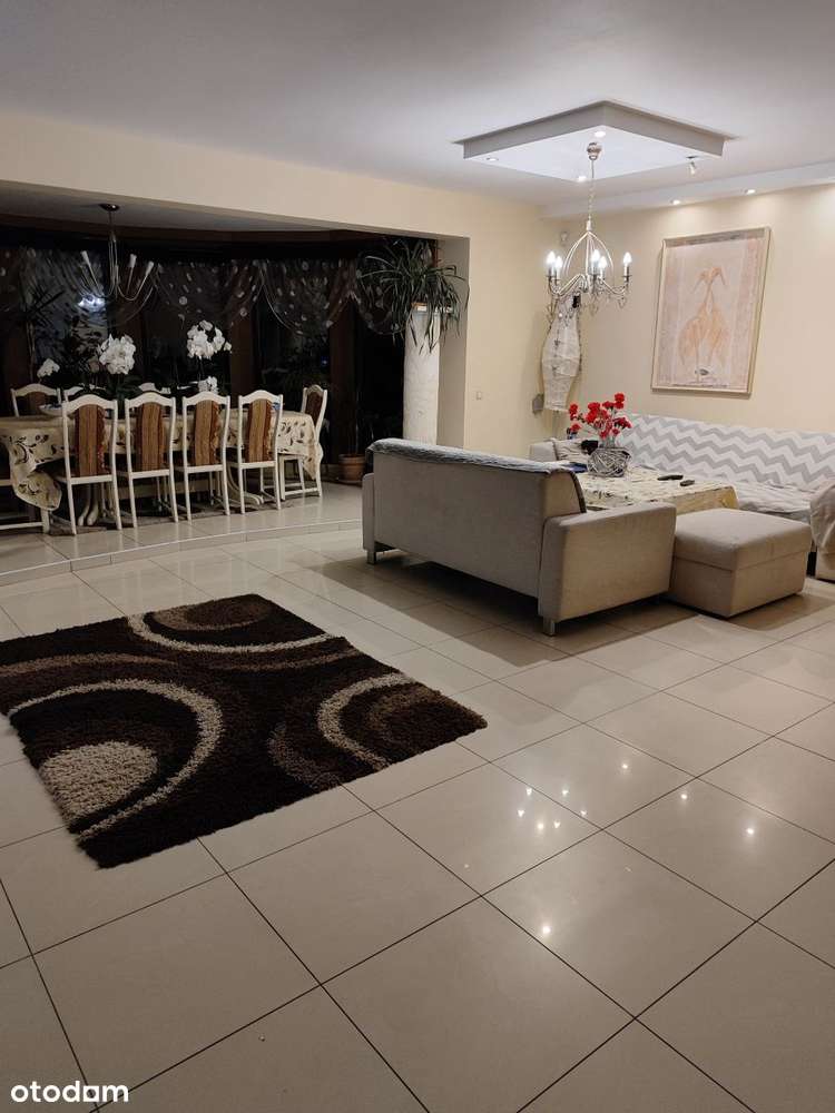 Nowoczesny dom z pięknym ogrodem - Pełny obrazek: 3/20