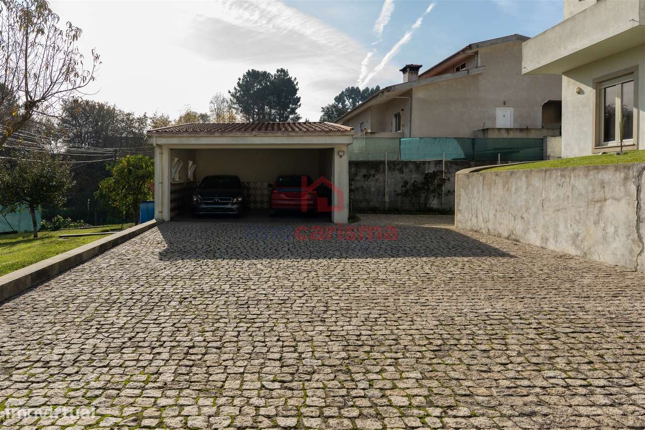 Moradia T4 em Guardizela, Guimarães-53