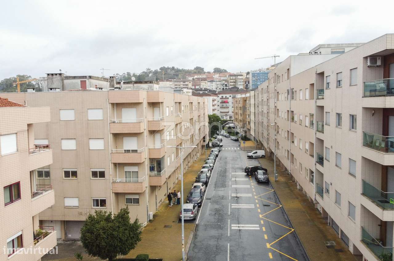 APARTAMENTO T3 COM GARAGEM FECHADA EM REAL - BRAGA - Grande imagem: 2/30