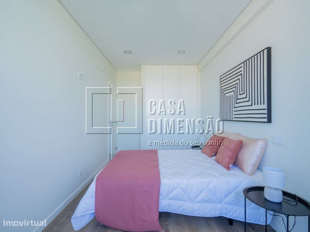 Apartamento T3 com Varanda em Benfica - Totalmente Mobilado e Pront...-42