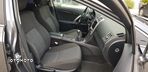 Toyota Avensis 2.0 D-4D Premium - 13