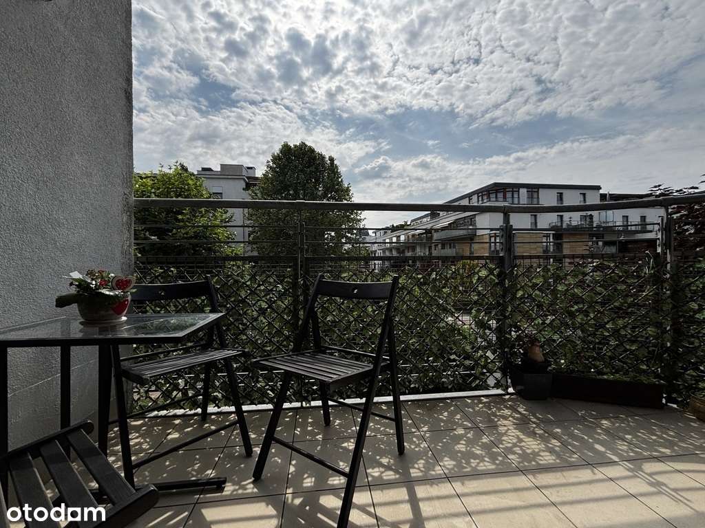 Przestrzenny apartament w Miasteczku Wilanów-3