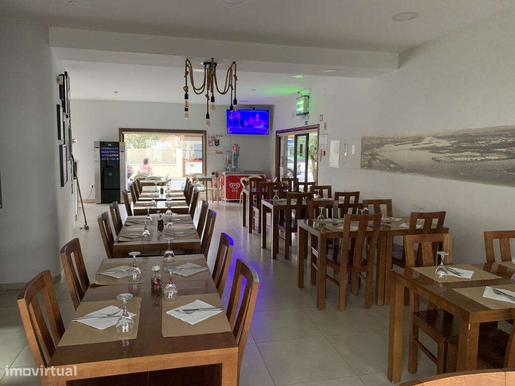 Venda de restaurante totalmente equipado e mobilado - Grande imagem: 5/8