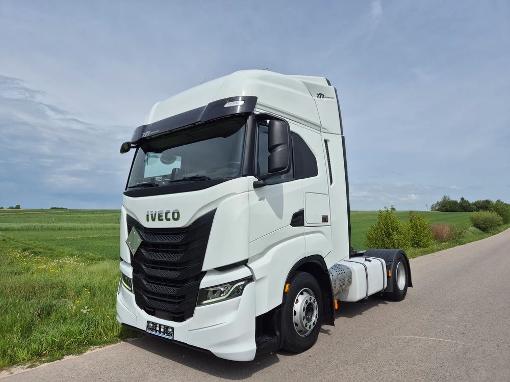 Iveco S-Way 2021