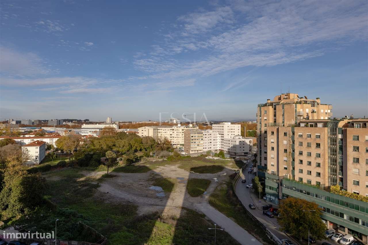 T3+1 com Varanda, 2 Lugares de garagem e Layout Personalizado, Ramalde-33