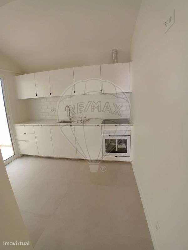 Moradia T2 para arrendamento - Grande imagem: 2/25