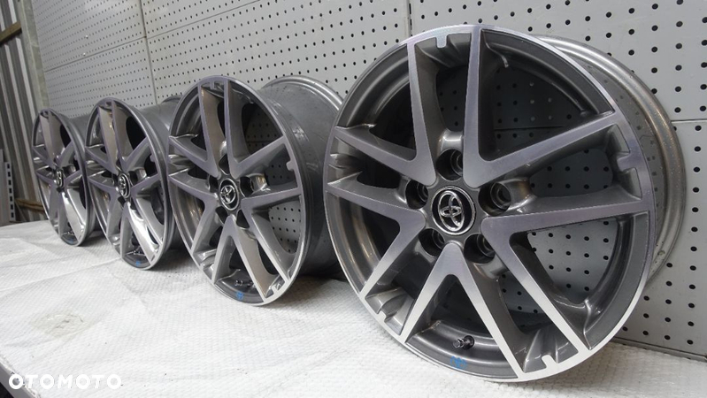 Felgi Toyota Verso 16" 6,5J ET39 5x114,3  42611-YY520 - 2