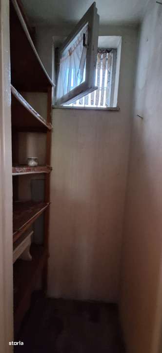 Apartament 2 camere, decomandat, Rogerius, Str. Iza.-11