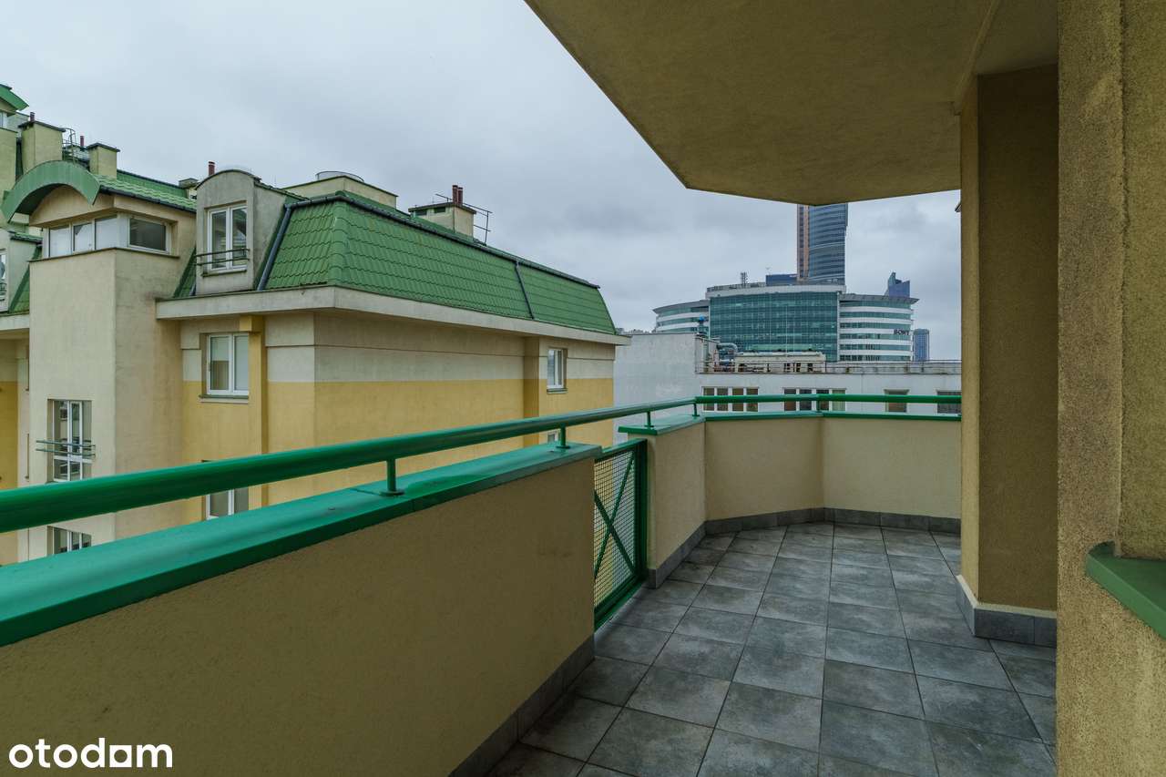 Dwupokojowe mieszkanie z dużym balkonem i garażem, bliska Wola-9